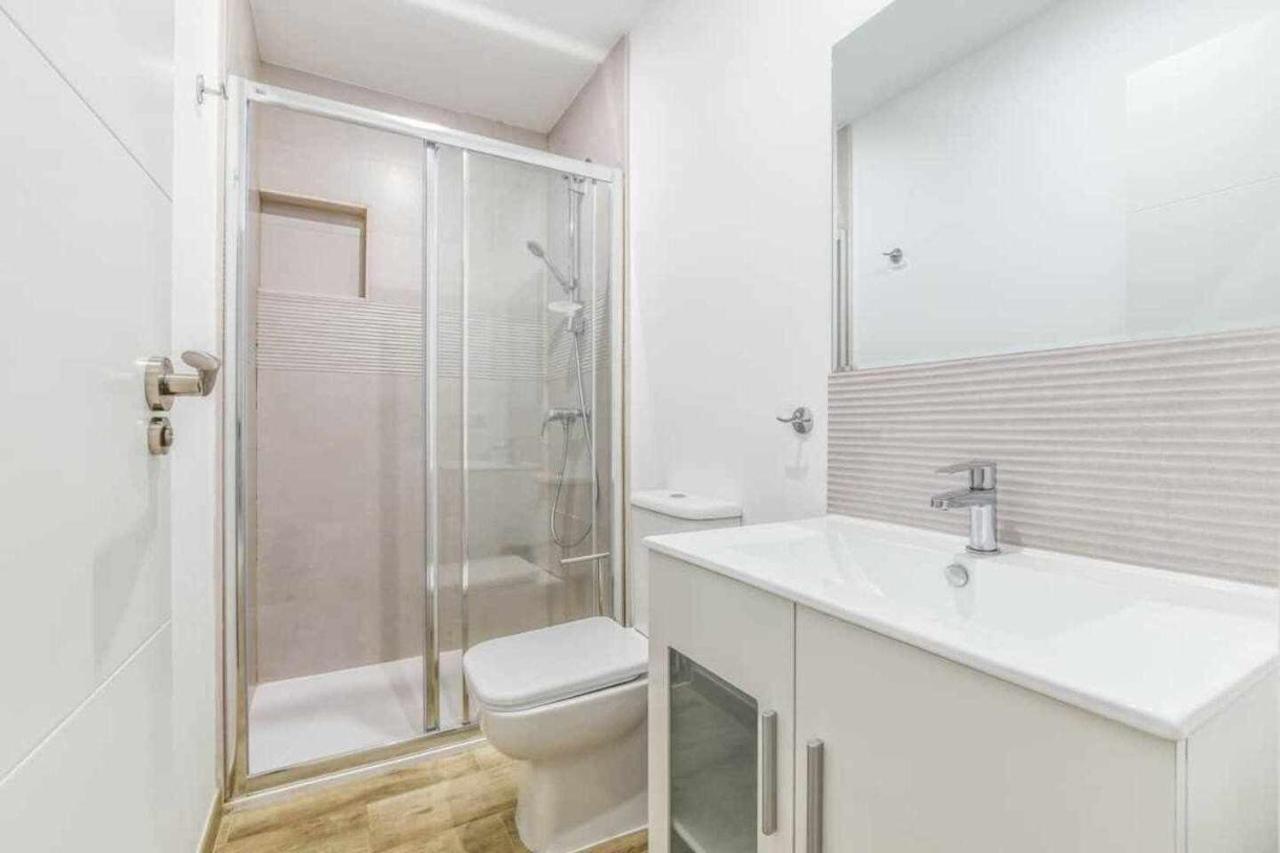 Acogedor Apartamento Entre Sol Gran Via Y Palacio مدريد المظهر الخارجي الصورة