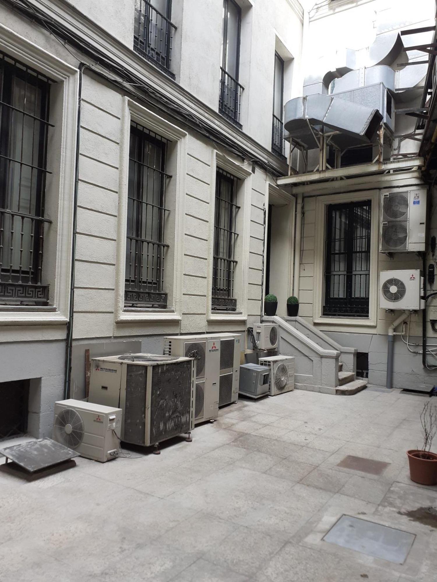 Acogedor Apartamento Entre Sol Gran Via Y Palacio مدريد المظهر الخارجي الصورة